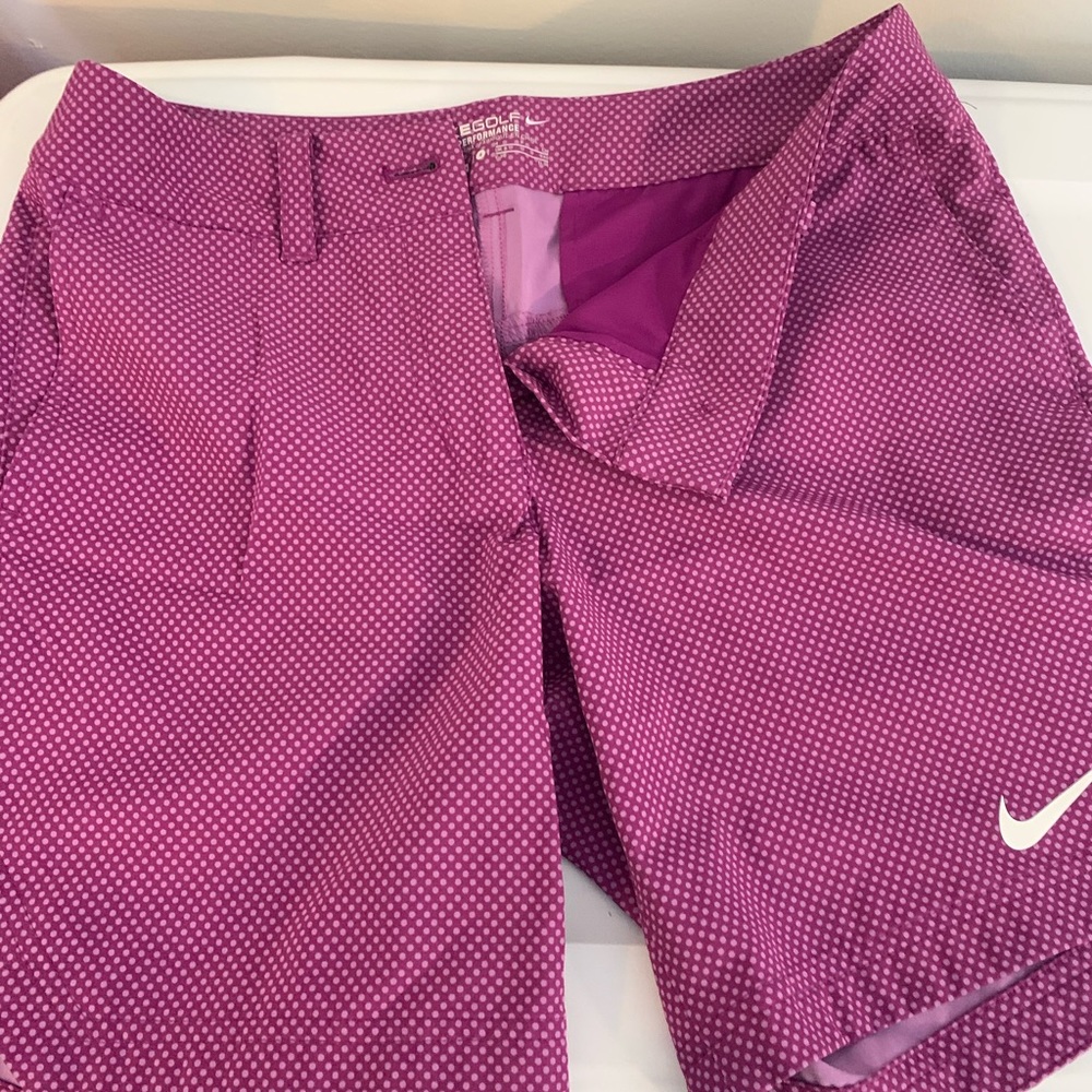 EUC Nike Ladies Golf Shorts